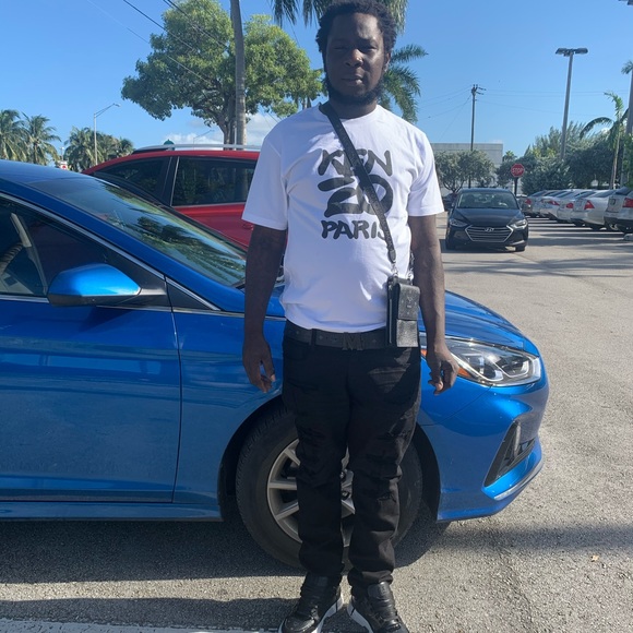 Meet your Posher, Jeffrey - Picture 1 of 1